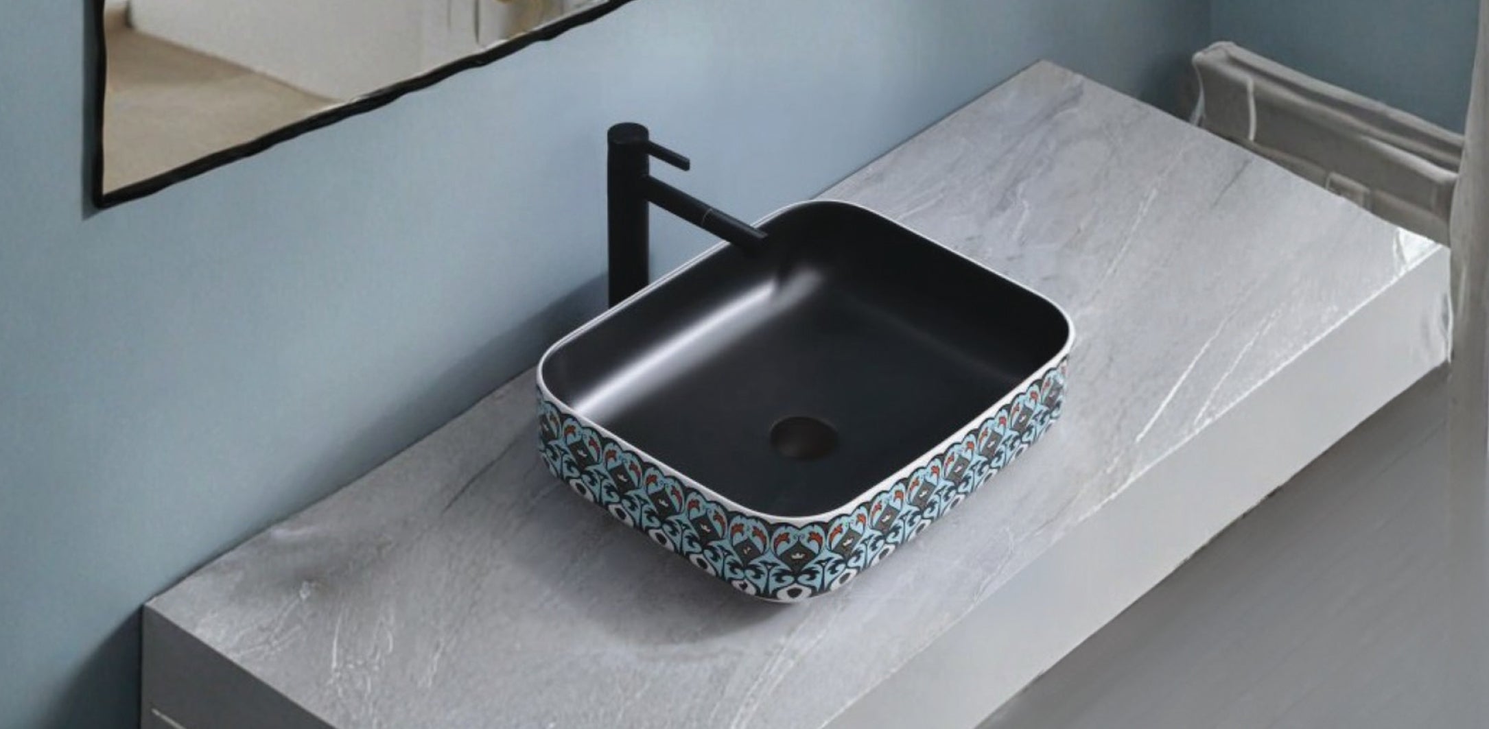 GUTTEN BLACK MATTE | Mozio